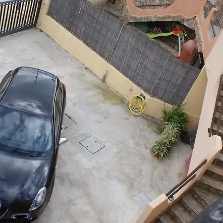 Lotty A 5 Minuti A Piedi Dal Mare Ferienhaus Torre delle Stelle