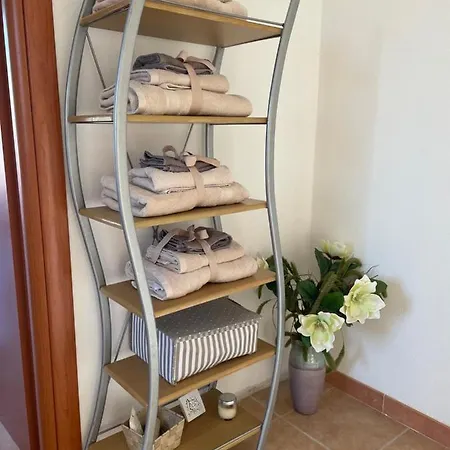 Lotty A 5 Minuti A Piedi Dal Mare Holiday home Torre delle Stelle